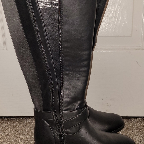 Black boots size 5 - Picture 2 of 2